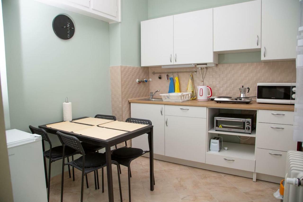 Kőrösi Apartman Pecs Bagian luar foto